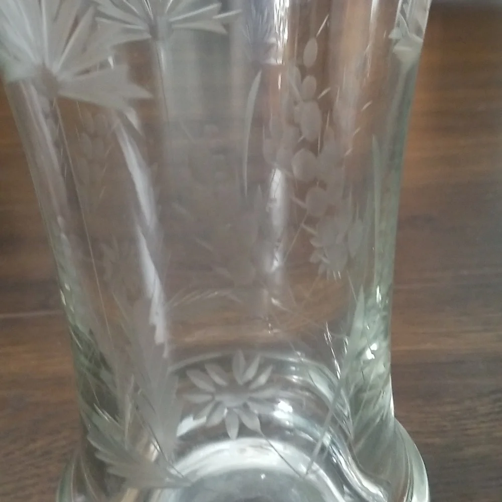 Vintage etched glass decanter with stopper